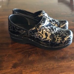 Dansko Professional Black/Silver Floral Clogs
